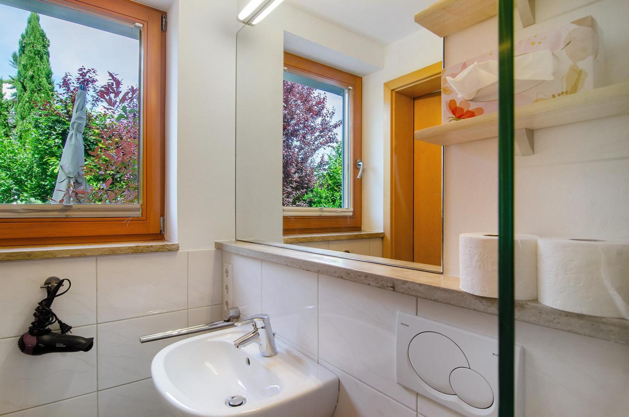 Ferienwohnungen Im Rosengarten Bodman-Ludwigshafen Luaran gambar
